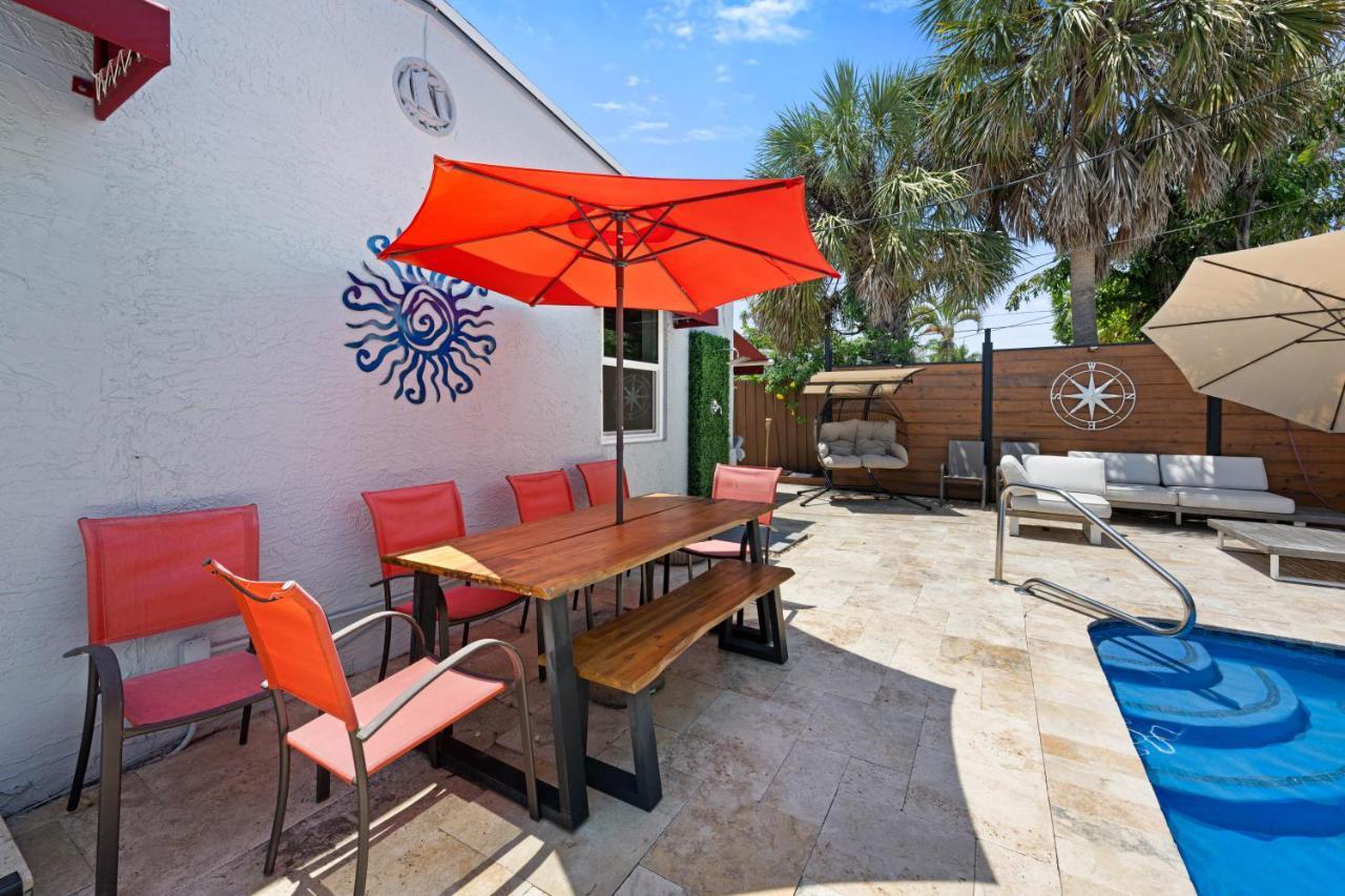 Palms Retreat! Giant Heated Pool-Hottub-Firepit-5Min2Beach-Pets-Ev Chgr فورت لودرديل المظهر الخارجي الصورة