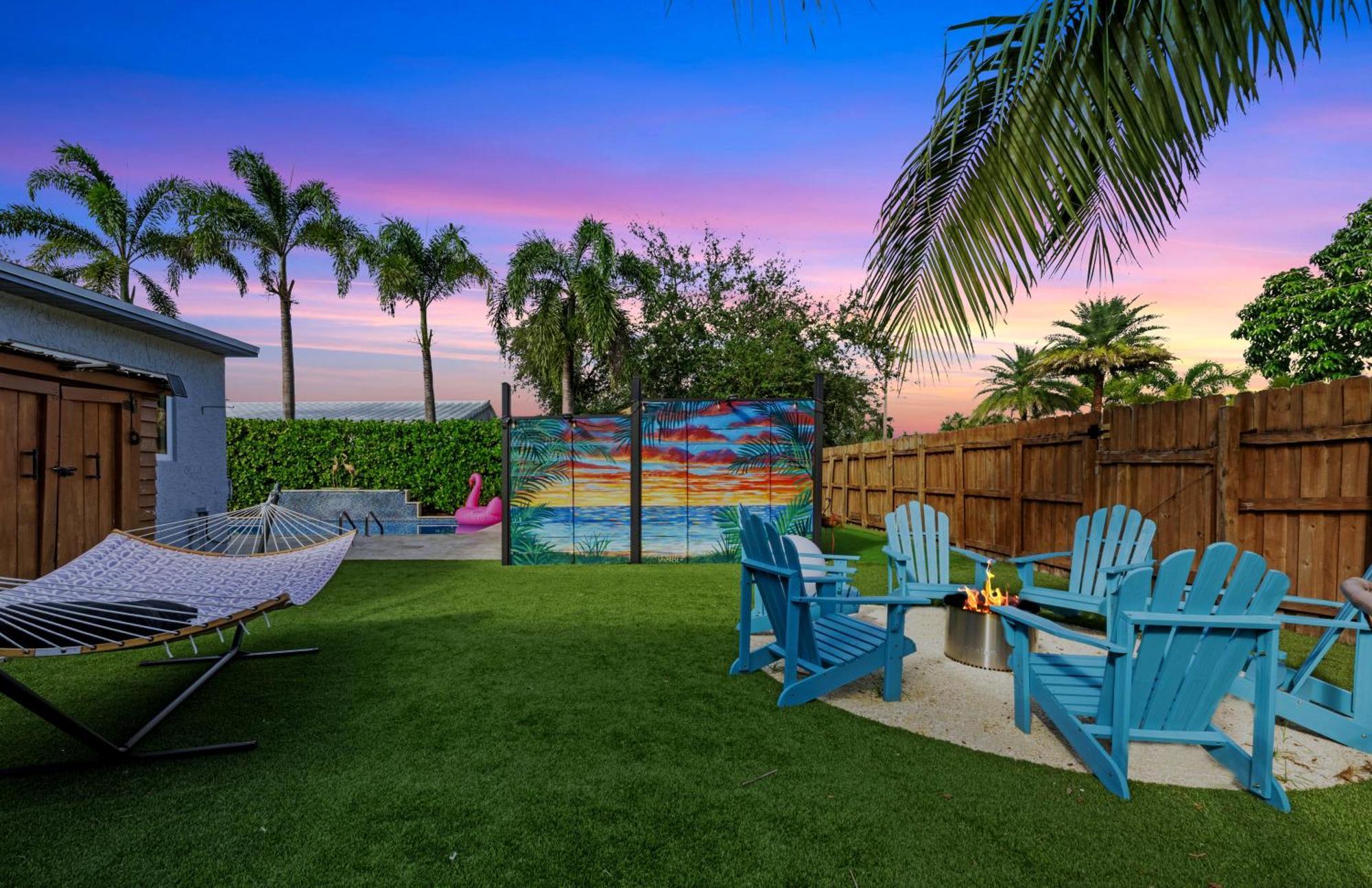 Palms Retreat! Giant Heated Pool-Hottub-Firepit-5Min2Beach-Pets-Ev Chgr فورت لودرديل المظهر الخارجي الصورة