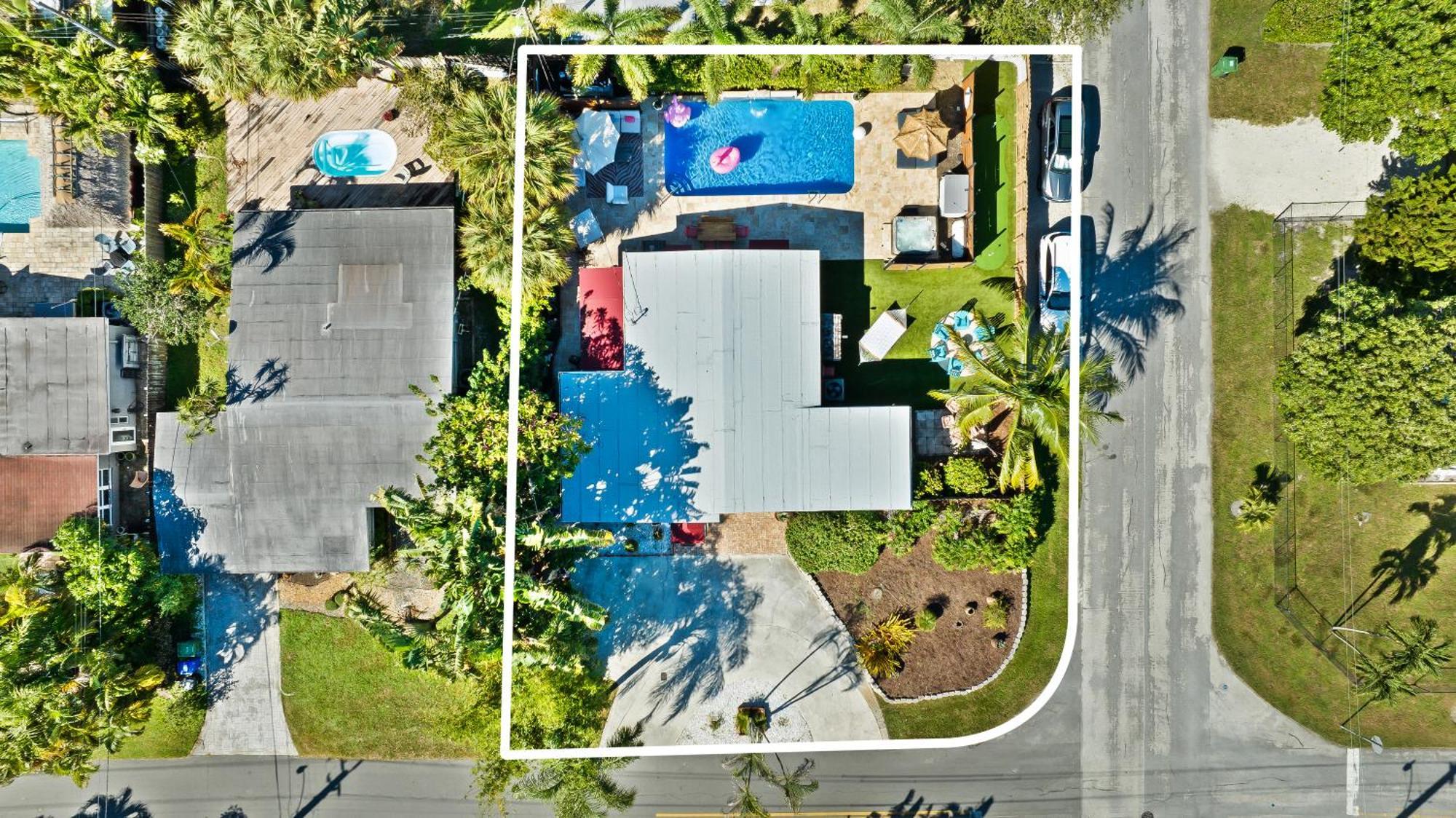 Palms Retreat! Giant Heated Pool-Hottub-Firepit-5Min2Beach-Pets-Ev Chgr فورت لودرديل المظهر الخارجي الصورة